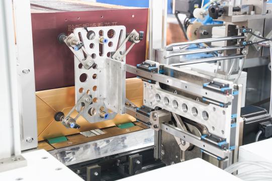 PRY-450A 종이 봉지 로프 삽입 기계 4