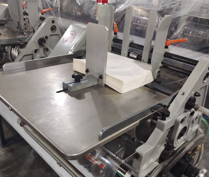 PRY-8D 집합 및 책 Saddle 꿰매기 및 정비 기계 3