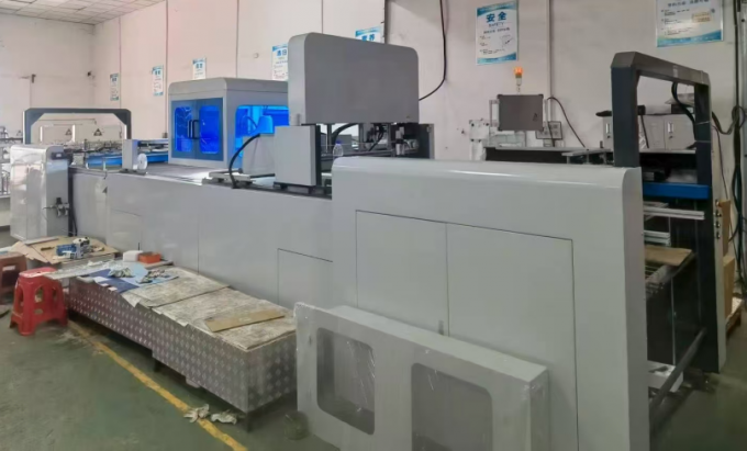 TCPP-1200 완전 자동 선물 상자 창문 부착기 1